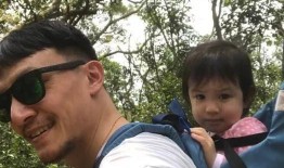 小董对父亲的爆料视频,小董曝光父亲惊人黑幕，视频内容令人震惊